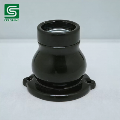 Fabricante del OEM Elegant Retro Porcelain Lamp Socket Designed for Exposed Bulbs, Handmade Fixtures, and Traditional Residential Lighting Applications de China